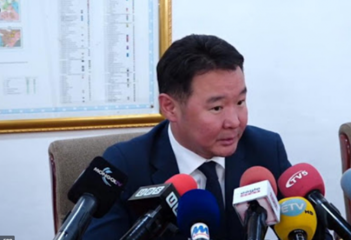 А92 шатахууны үнийг дахин  100 төгрөгөөр буулгалаа 
