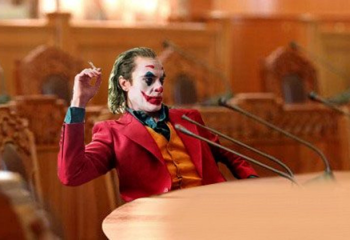 	 Эсгий хийх газар хүүхэд нохой хэрэггүй гэж нэг мэргэн үг байдаг