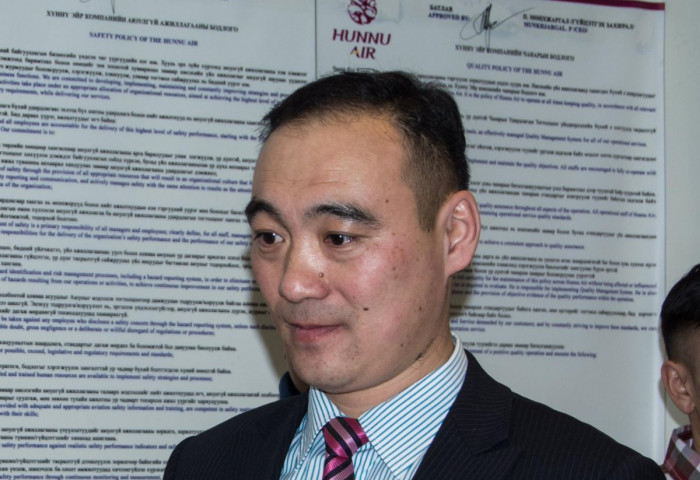 “Хүннү Эйр” ХХК-ийн удирдлагууд ээлжийн ахлагчаараа туг тахих уу?