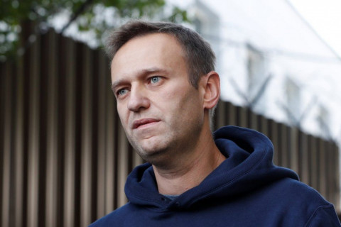 Навальныйг Зөвлөлтийн үеийн химийн зэвсэг болох Новичокоор хордуулсныг тогтоосноо Германы засгийн газар зарлажээ