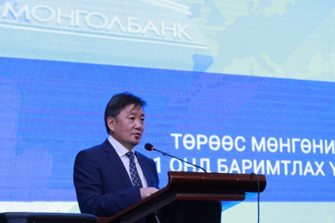 Б.Лхагвасүрэн: Ипотекийн зээлийн 8 хувийн хүүг 6 болгохоор шийдэж байгаа