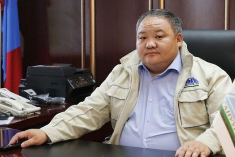  “Багануур“ ХК-ийн захирал Э.Номинчулуун эхнэрээ ажилд авч, төрийн алба төрлийнх болсныг бататгав