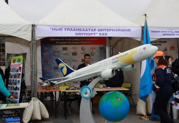 ОРОН СУУЦ, НИЙТИЙН АЖ АХУЙН 100 ГАРУЙ БАЙГУУЛЛАГА НЭГ ДОР ҮЙЛЧИЛГЭЭ ҮЗҮҮЛЛЭЭ