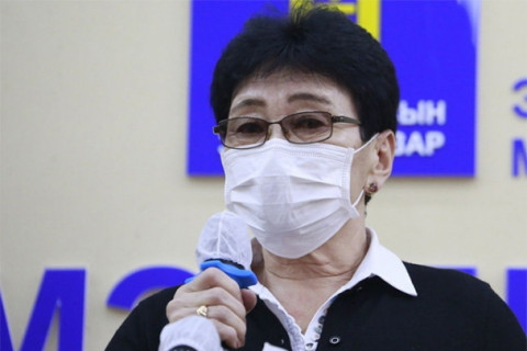 А.Амбасэлмаа: ХӨСҮТ-ийн эмч, сувилагчаас, мөн Сэлэнгэд батлагдсан тохиолдлын гэр бүлийн хоёр хүнээс коронавирус илэрлээ