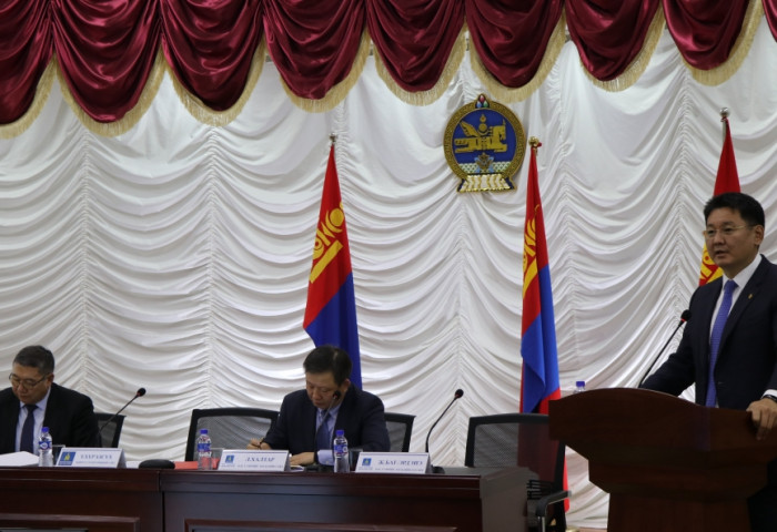 ЕРӨНХИЙ САЙД У.ХҮРЭЛСҮХ ЗАМ, ТЭЭВРИЙН ХӨГЖЛИЙН ЯАМАНД АЖИЛЛАВ