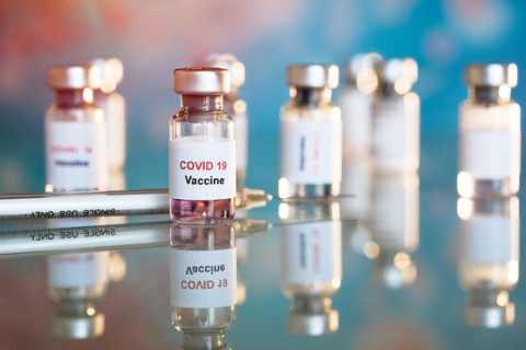 ДЭМБ коронавируст халдвараас урьдчилан сэргийлэх анхны вакциныг баталгаажууллаа