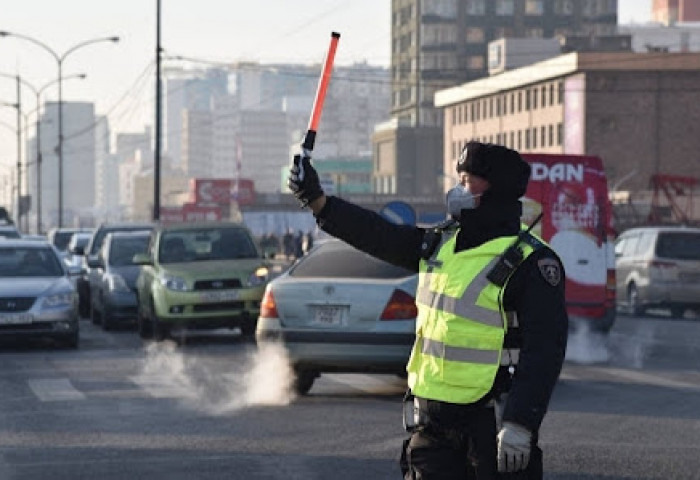 Өнөөдрөөс жолооч нар дугаарын хязгаарлалтаар замын хөдөлгөөнд оролцоно
