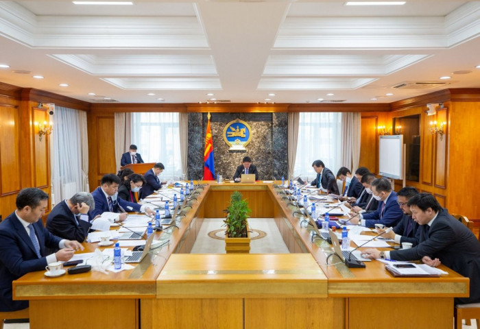 Засгийн газар хуралдлаа
