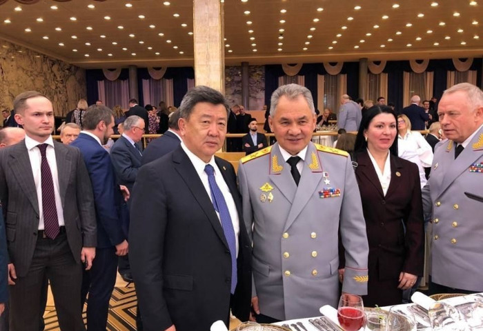 Батлан хамгаалахын сайд Оросын армийн 100 жилийн ойд оролцлоо