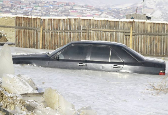 8 айлын байшин, гэр, хашаа усанд автжээ