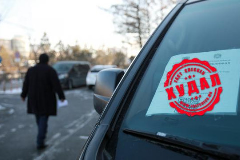 Хууль, хүчний байгууллагынхан автомашины 1000 хуурамч дугаар эзэмшдэг гэв үү?