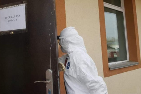 Батлагдсан тохиолдлын ойрын хавьтлыг илрүүлж, тусламж үзүүлэх ажлыг ХӨСҮТ бус дүүргийн эмнэлэг хариуцдаг болжээ