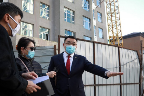 “Нэхмэлийн шар” байрнуудын дундах газрын эзэмших эрхийг цуцаллаа