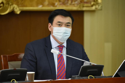 С.Амарсайхан: Файзер вакциныг хүүхдэд хийхийг зөвшөөрвөл зургаадугаар сараас хүүхдүүдээ вакцинжуулна