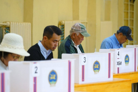 Монгол Улсын Ерөнхийлөгчийг сонгох санал хураалт эхэллээ