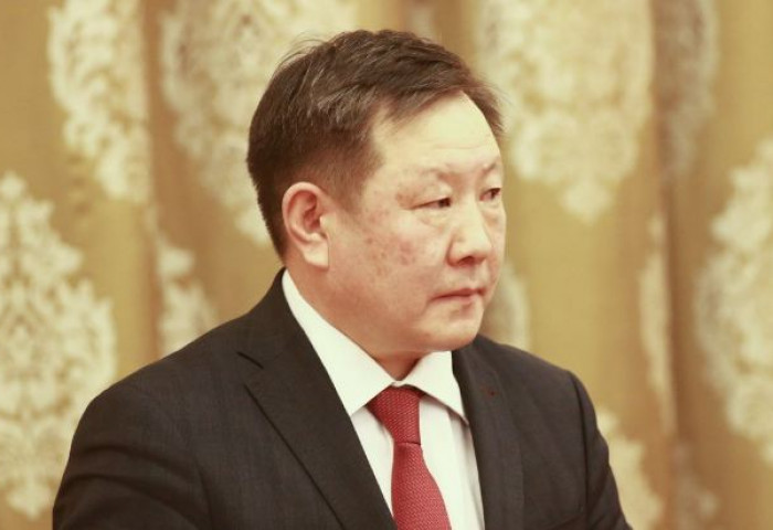Л.Халтар сайд Засгийн хурлаас хөөгдөөд гарчээ
