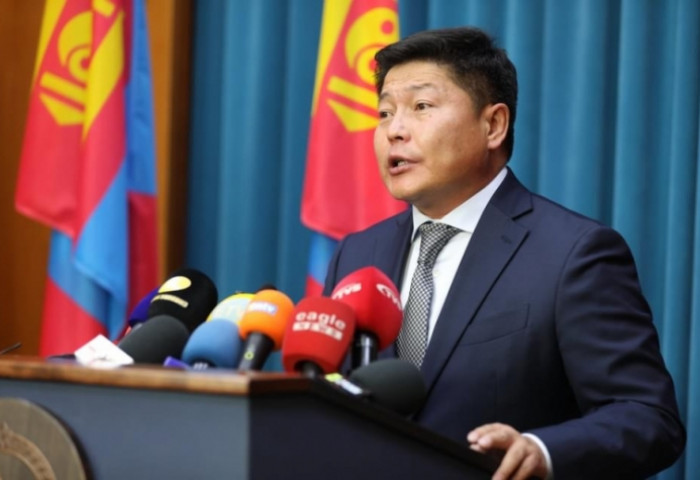 Х.Нямбаатар: Эрээн боомт хаагдсан учраас бүх ачаа тээвэр зогсож байна