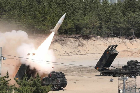 Умард Солонгос пуужин харвасны хариуд Өмнөд Солонгос, АНУ пуужин харвалаа