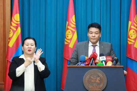 С.Энхболд: Уналт таталтын үед уудаг эмүүдийг улсаас даана