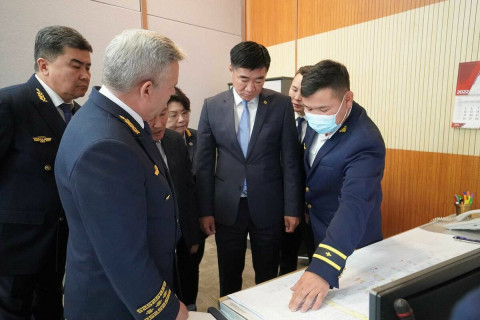 Галт тэрэгний үйлчилгээний үнийг нэмэхгүй байх, Дарханы замд ашиглах цементийг шуурхай тээвэрлэх хэрэгтэй гэв