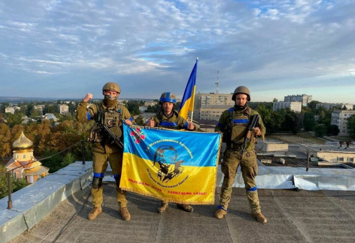 Украины арми Харьков мужийн хоёр гол хотыг эзлэн авлаа