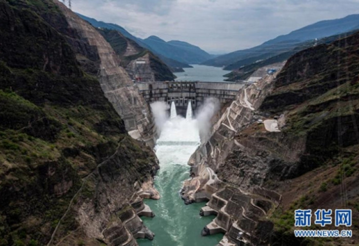 Дэлхийн хамгийн том усан цахилгаан станц бүрэн ашиглалтад орох дөхөж байна