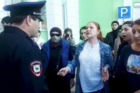 Дагестанд цэргийн дайчилгааг эсэргүүцсэн 100 гаруй хүнийг баривчилжээ