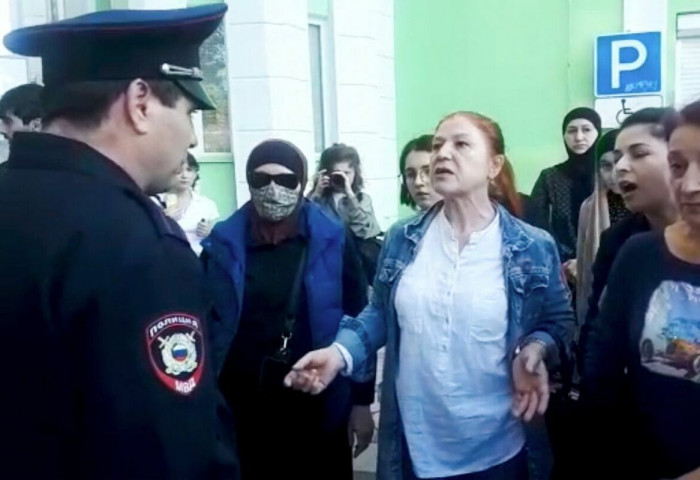 Дагестанд цэргийн дайчилгааг эсэргүүцсэн 100 гаруй хүнийг баривчилжээ