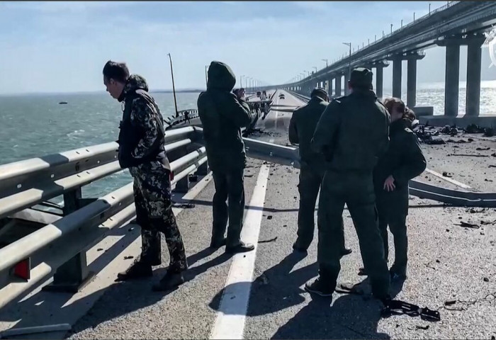 Оросын мөрдөгчид Крымийн гүүрний халдлагатай холбоотой 8 хүнийг баривчилжээ