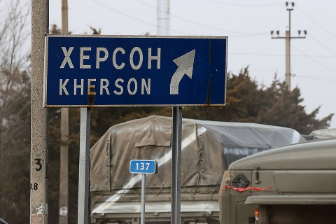 Оросын тал Украины Херсон мужаас иргэдийг нүүлгэн шилжүүлж эхэлжээ