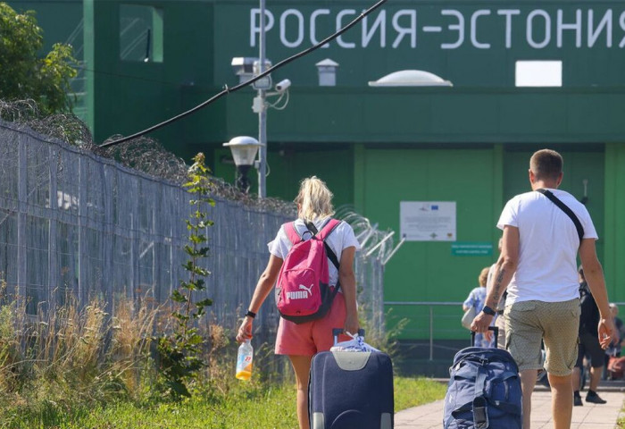 ОХУ-ыг зорих гадаадын жуулчдын тоо энэ онд огцом буурчээ