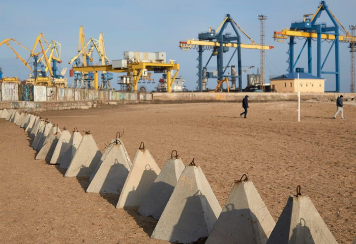 Украины армийн довтолгоог удаашруулах зорилгоор Оросын тал “лууны шүд” үйлдвэрлэж эхэлсэн тухай мэдээлжээ