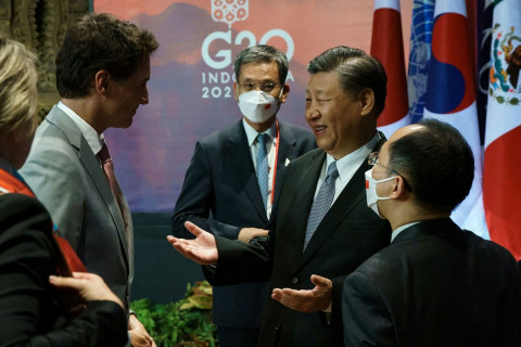 Хятадын удирдагч Канадын ерөнхий сайдыг зэмлэж буйг харуулсан дүрс бичлэг интернэтэд таржээ