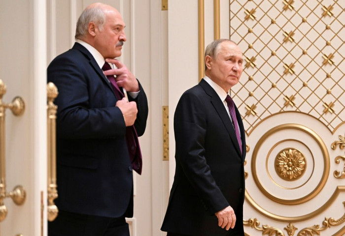 Путин, Лукашенко нар батлан хамгаалах салбарт хамтын ажиллагаагаа өргөжүүлэхээр тохиролцжээ