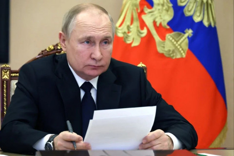 Украинд гаргасан алдаагаа засаж, Оросын армийн хүчийг 30 хувиар нэмэгдүүлэхээ Путин амлажээ