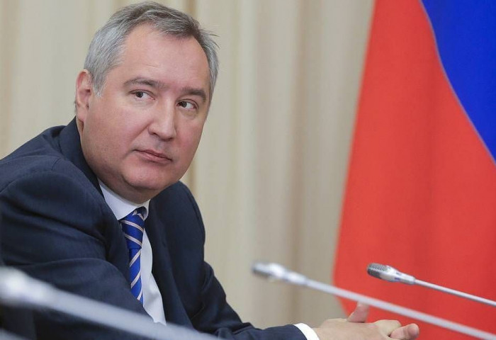Роскосмосын захирал асан биеэс нь авсан сумны хэлтэрхийг Францын ерөнхийлөгчид илгээжээ