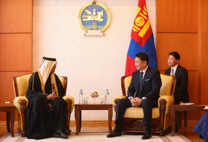 Катар Улсаас Монгол Улсад хавсран суух Элчин сайд Итгэмжлэх жуух бичгээ өргөн барив