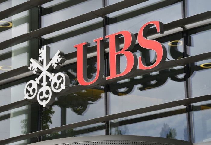 UBS банк өрсөлдөгч Credit Suisse банкийг $3.2 тэрбумаар худалдаж авахаар боллоо