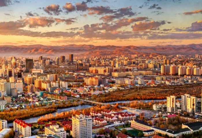 Улаанбаатарт 23 градус дулаан байна
