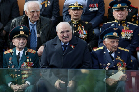Беларусийн ерөнхийлөгч чухал арга хэмжээнд оролцоогүй нь түүний эрүүл мэндтэй холбоотой дуулианыг эрчимжүүллээ