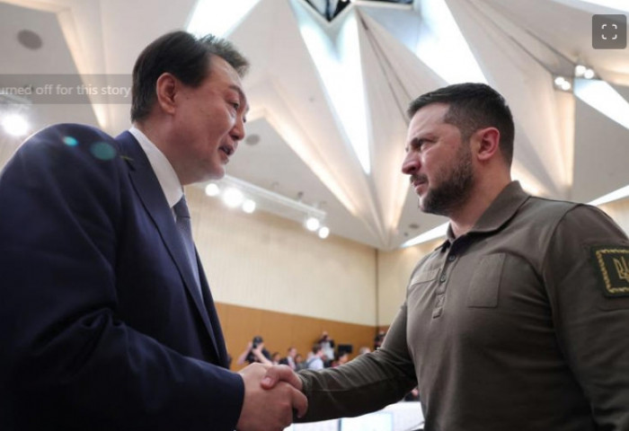 В.Зеленский Өмнөд Солонгосыг агаарын довтолгооноос хамгаалах хэрэгсэл нийлүүлэхийг уриалжээ