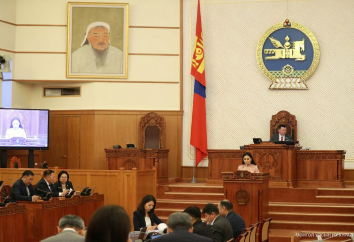 “Тусгай сангаар дэмжихгүй бол соёл урлаг хөгжихгүй байгаа юм уу“