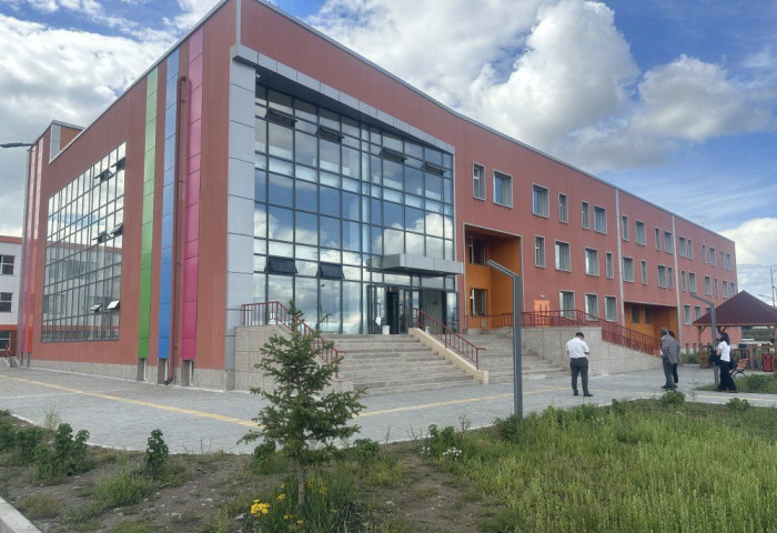 БХТ: Кембрижийн хөтөлбөртэй Монгол тэмүүлэл ахлах сургуулийн барилга ашиглалтад оржээ