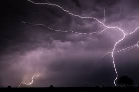 СЭРЭМЖЛҮҮЛЭГ: Улаанбаатар хотод үдээс хойш дуу цахилгаантай аадар бороо үргэлжлэн орно