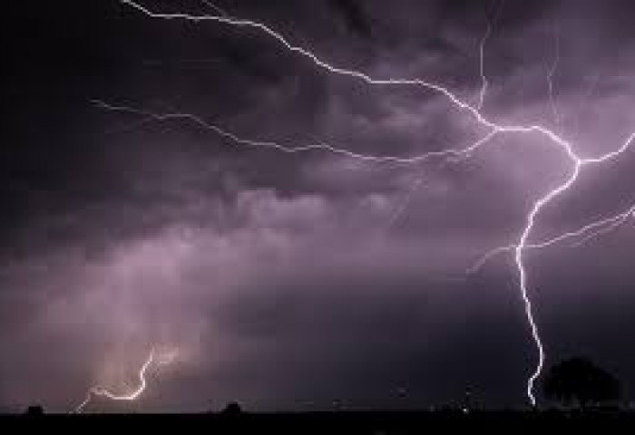 СЭРЭМЖЛҮҮЛЭГ: Улаанбаатар хотод үдээс хойш дуу цахилгаантай аадар бороо үргэлжлэн орно