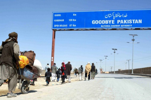 Пакистан улс Афганистаны 1.7 сая хууль бус цагаачийг нутаг дэвсгэрээсээ хөөнө