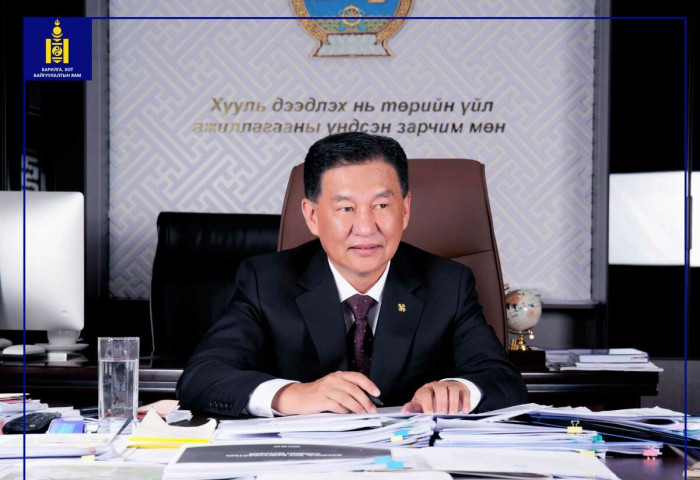 Ц.ДАВААСҮРЭН: ТӨЛӨВЛӨЛТИЙН ДАГУУ ГАЗАР ОЛГОЖ, БАРИЛГЫН ЗӨВШӨӨРӨЛ ОЛГОДОГ БОЛНО