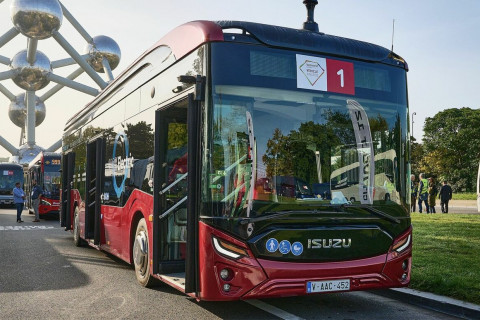 ФОТО: BusWorld Europe 2023 үзэсгэлэнд танилцуулж буй орчин үеийн автобуснууд