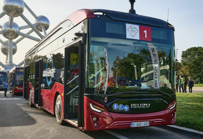 ФОТО: BusWorld Europe 2023 үзэсгэлэнд танилцуулж буй орчин үеийн автобуснууд