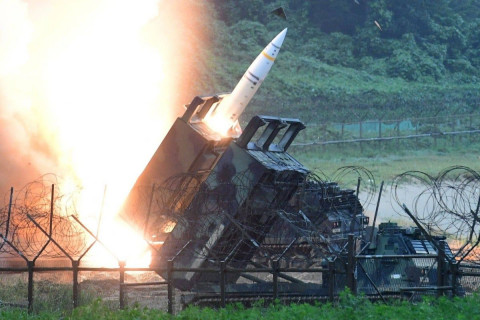 Украины арми ATACMS алсын тусгалтай пуужинг анх удаа Оросын хүчний эсрэг хэрэглэжээ